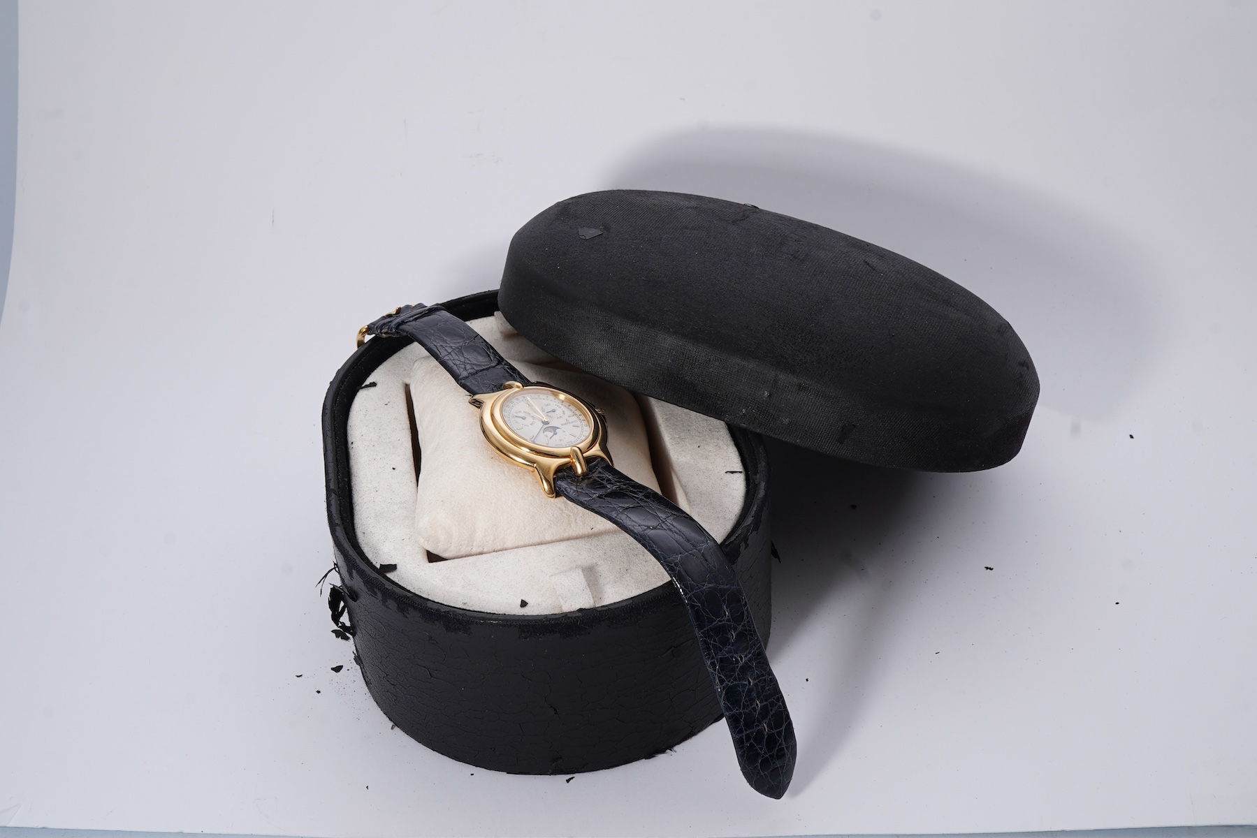 A gentleman's early 2000's 18ct gold Bertolucci Pulchra Calendar Moonphase quartz wrist watch